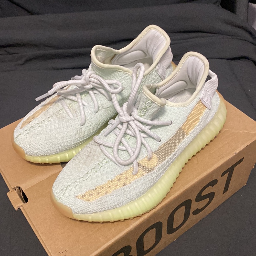 Yeezy Boost 350 “HyperSpace”